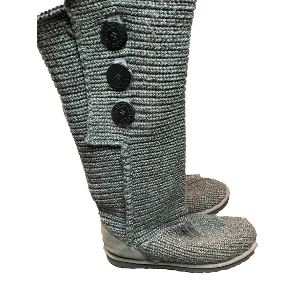 UGG Classic Cardy Womens Sz 8 Gray Knit Wool Knee Boots Sweater Buttons FLAW - Picture 1 of 8